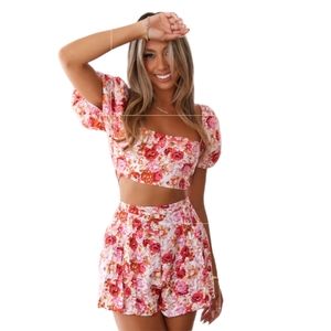 HELLO MOLLY VIENNA FLORAL SET NWOT